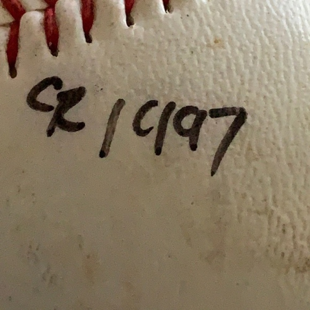 Autographed Baseball with inscription by Don Baylor 1997 not certified - Picture 4 of 6